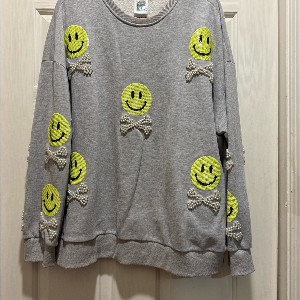 Queen of Sparkles Gray Sweatshirt with Yellow Smiley Faces XL